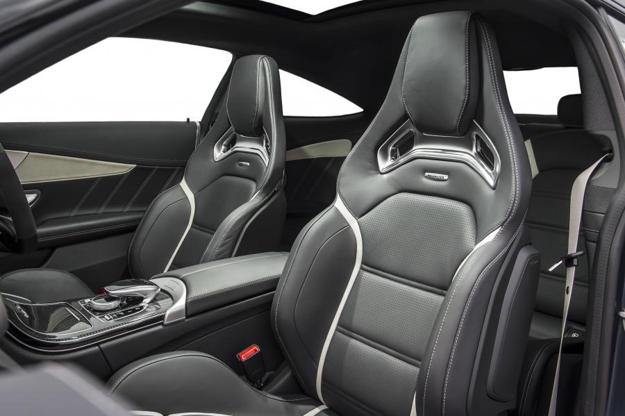  Mercedes-AMG C63 S Coupe 2016 года  (UK) (фото 25 из 30)